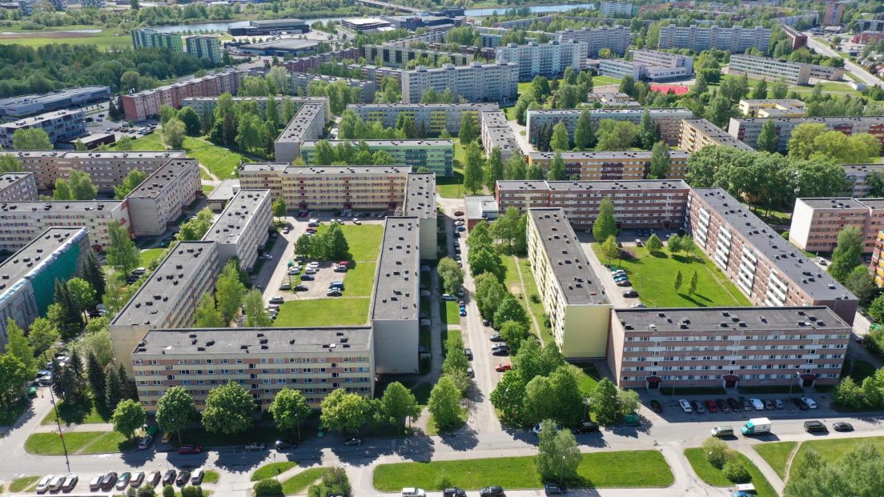 Over The River Apartment Tartu Eksteriør billede