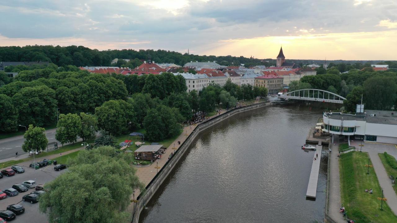 Over The River Apartment Tartu Eksteriør billede